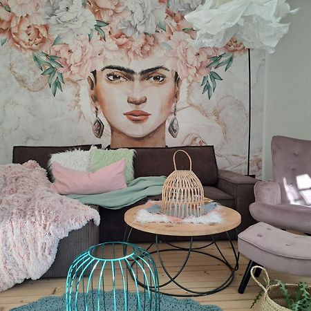Apartment Wildflower In Privatvilla Im Herzen Merans Dış mekan fotoğraf