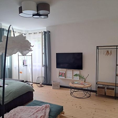 Apartment Wildflower In Privatvilla Im Herzen Merans Dış mekan fotoğraf