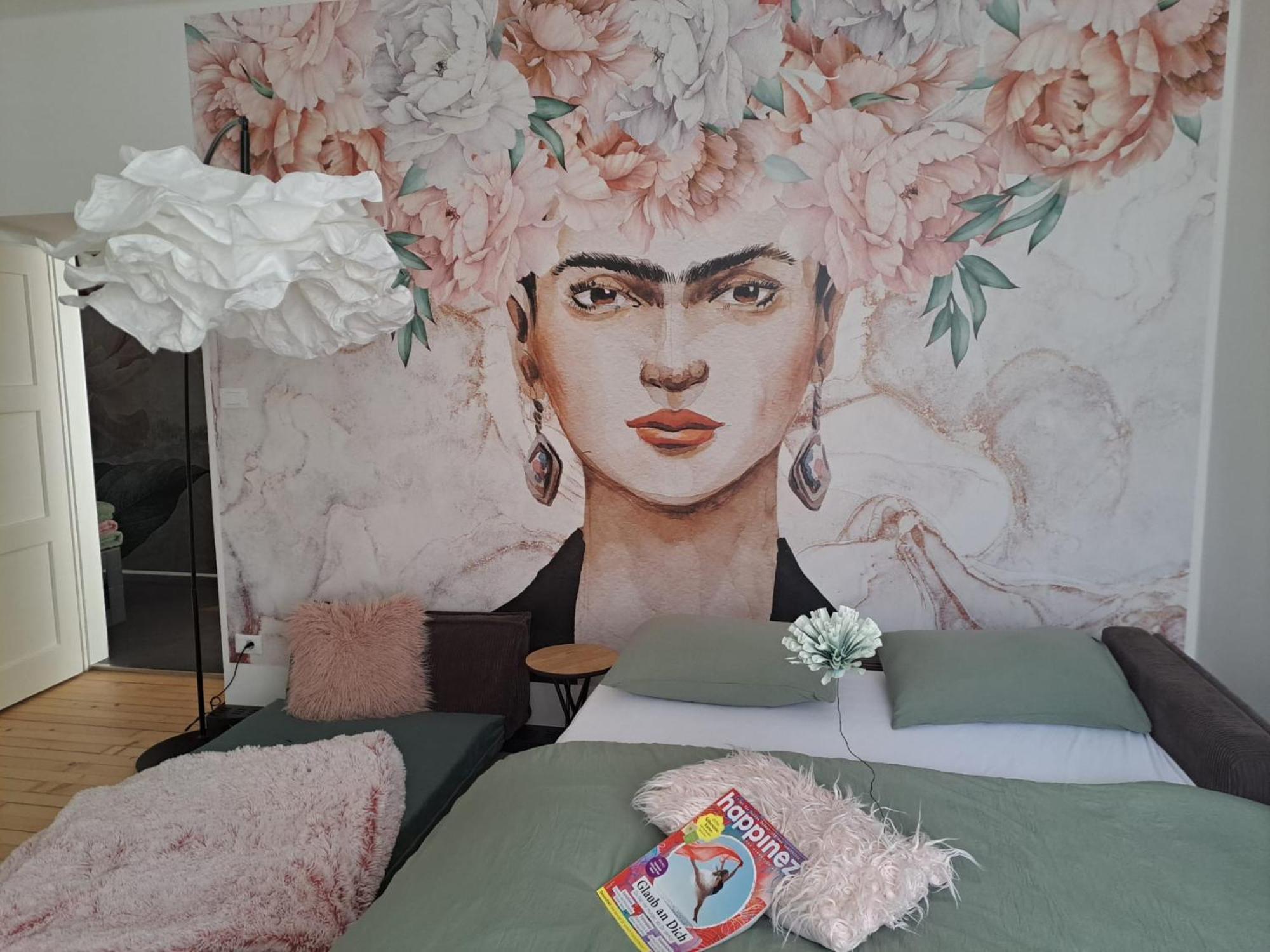 Apartment Wildflower In Privatvilla Im Herzen Merans Dış mekan fotoğraf