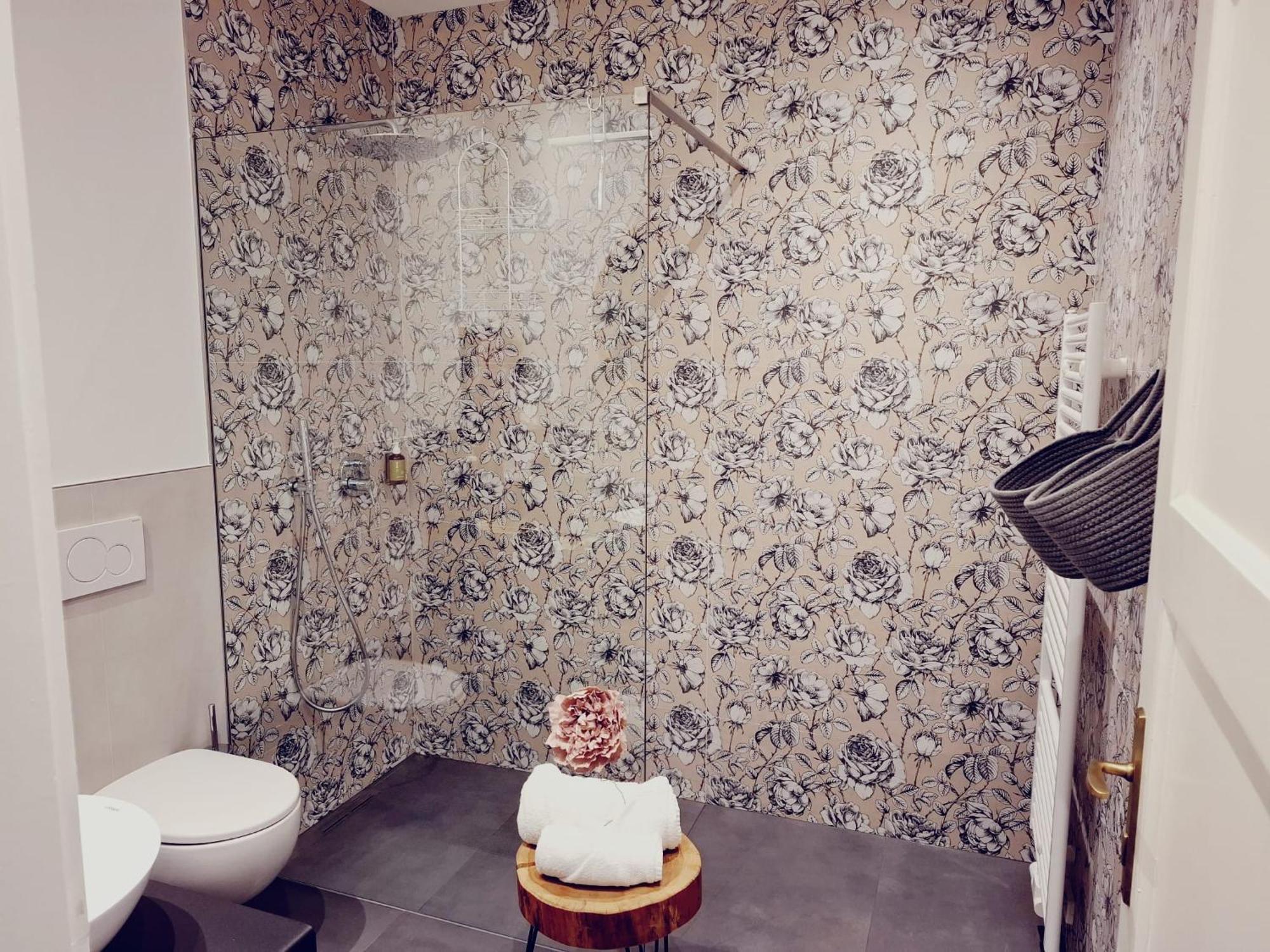 Apartment Wildflower In Privatvilla Im Herzen Merans Dış mekan fotoğraf
